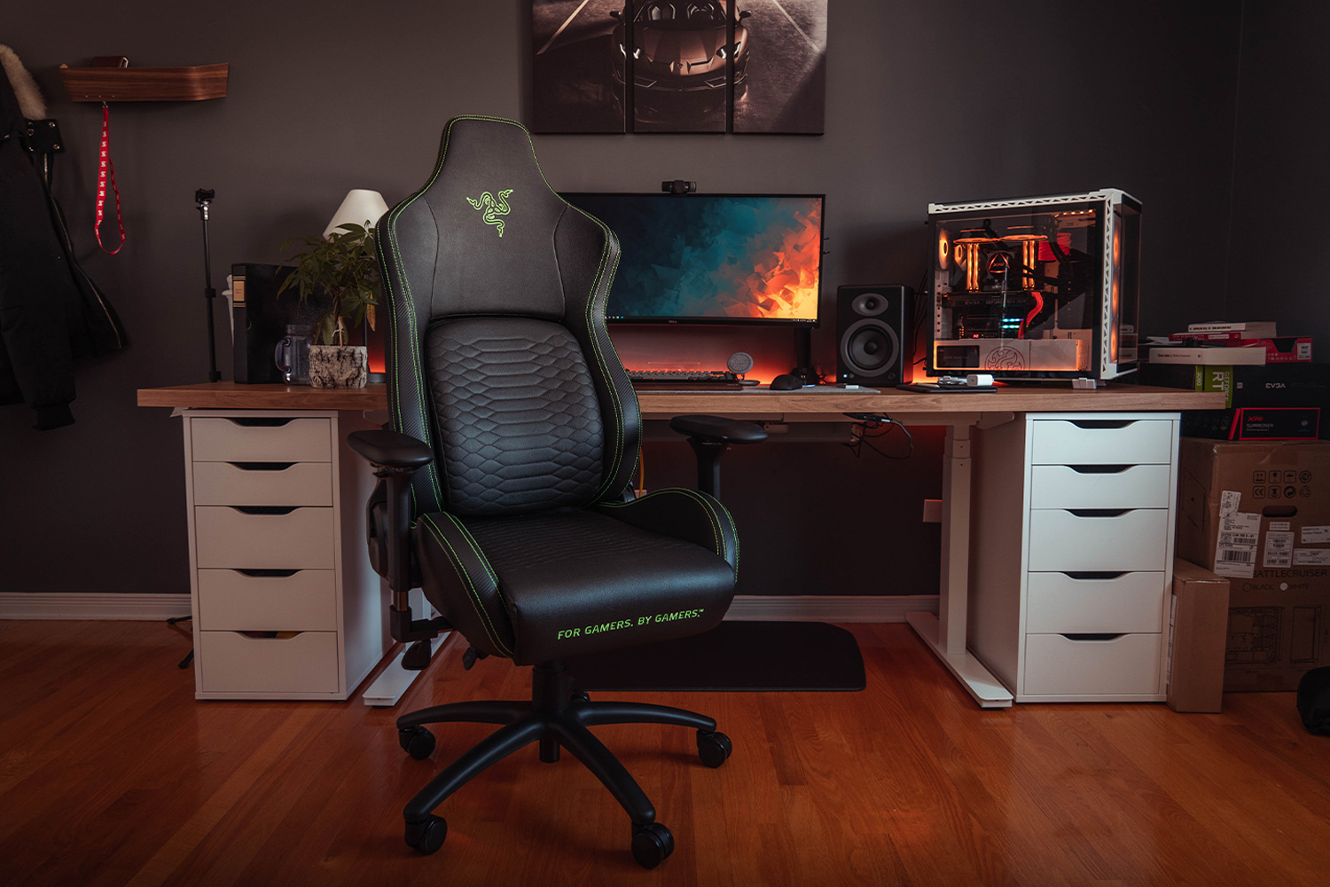 community submitted photo of Razer Iskur gaming chair 2